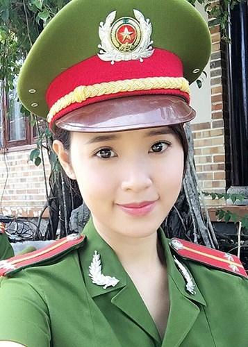 Sao nữ Việt &#34;khí chất&#34; nhờ quân phục: Midu, Cao Thái Hà vẫn thua một người - 4