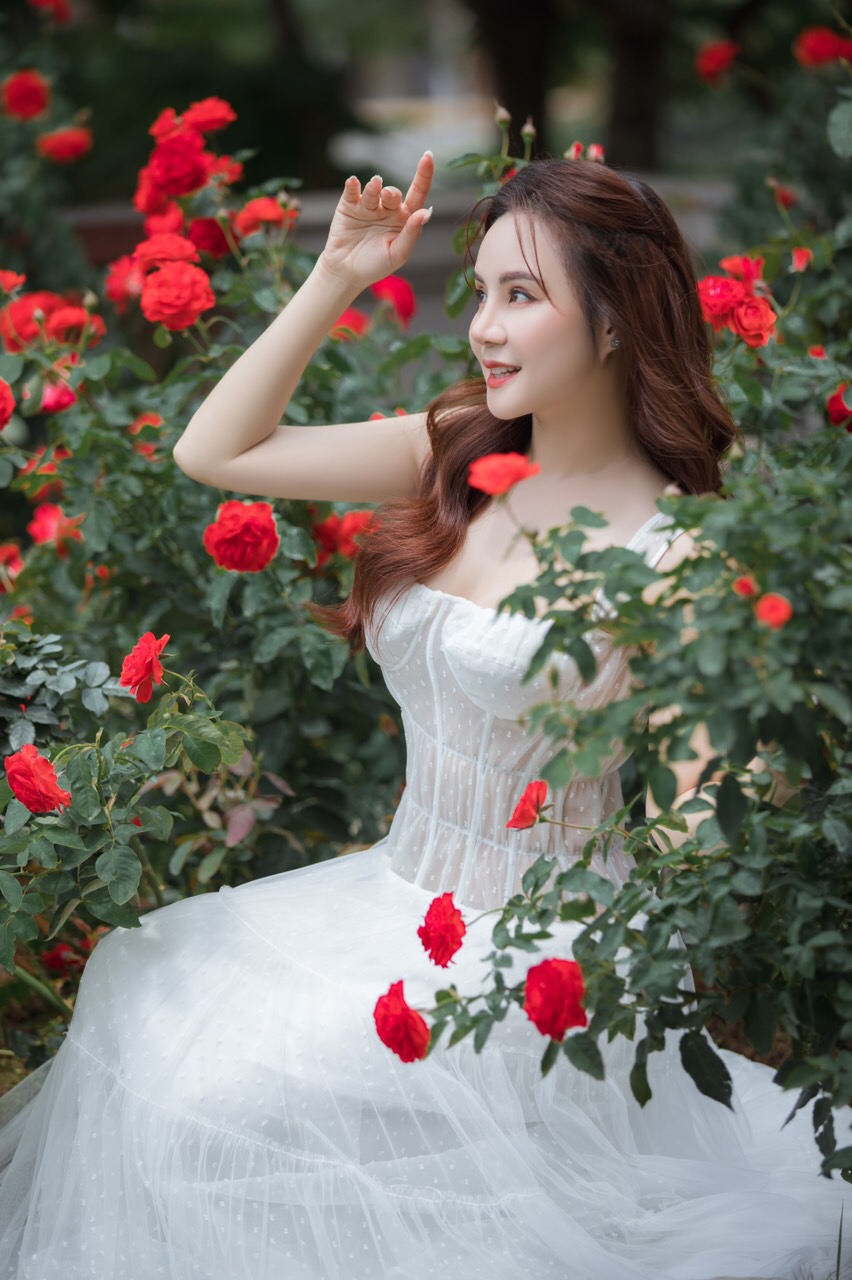 Vy Oanh khoe &#34;lâu đài dát vàng&#34; ở Hải Phòng, khẳng định 1 câu về ông xã doanh nhân &#34;máu mặt&#34; - 8