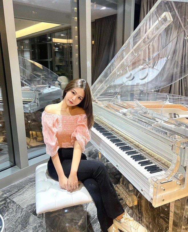 Gu mặc hơn tuổi của nàng có tin đồn tình ái với &#34;vua hài&#34; Châu Tinh Trì - 5