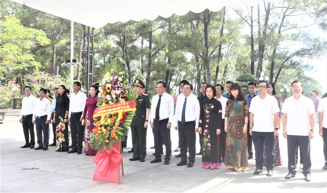 Tưởng nhớ, tri ân các Anh hùng liệt sĩ - 1