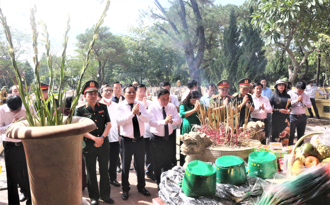 Tưởng nhớ, tri ân các Anh hùng liệt sĩ - 2