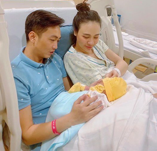 Sinh con thứ 3 với bạn trai kém tuổi ở bệnh viện đắt đỏ, Phạm Quỳnh Anh đã chi số tiền &#34;khủng&#34; thế nào? - 5