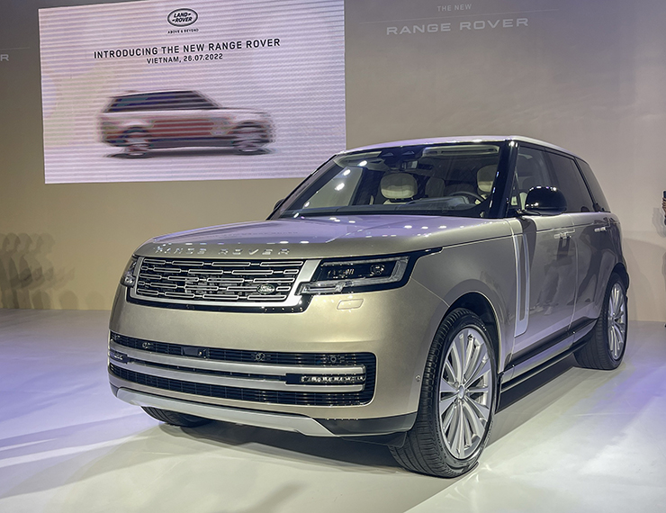 Land Rover thế hệ mới ra mắt khách hàng Việt, giá từ 11,2 tỷ đồng - 2