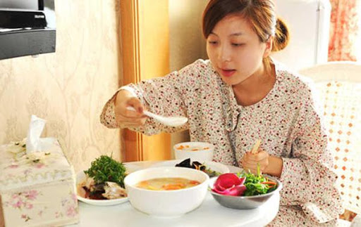 Đẻ thường hay đẻ mổ, đây là 3 việc mẹ nên làm càng sớm càng tốt sau sinh! - 3
