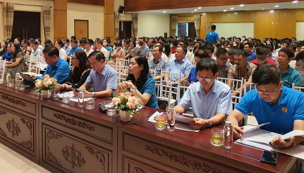 Liên đoàn Lao động thành phố Hà Nội tổ chức hội nghị triển khai chuyên đề toàn khóa Đại hội XIII, Nghị quyết Bộ Chính trị - 1