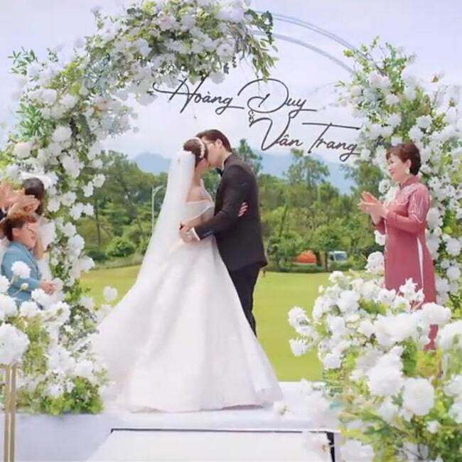 Cảnh hôn trong phim hot nhất VTV &#34;lừa đẹp&#34; khán giả: Bất ngờ cặp &#34;phi công trẻ&#34; và nữ CEO - 11