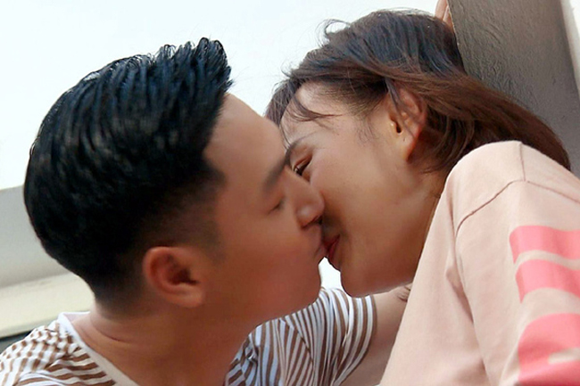 Cảnh hôn trong phim hot nhất VTV &#34;lừa đẹp&#34; khán giả: Bất ngờ cặp &#34;phi công trẻ&#34; và nữ CEO - 3