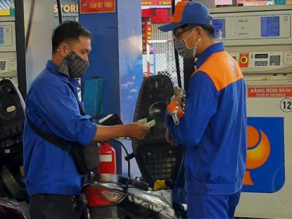  - Giá xăng dầu hôm nay 9/8: Dầu thành phẩm giảm, giá xăng tại Việt Nam ngày mai sẽ giảm bao nhiêu?