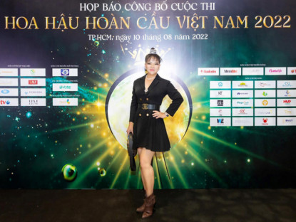  - Nghệ nhân Hồ Thanh Hương tham gia lễ ký kết tài trợ và bàn giao vương miện cho cuộc thi "Hoa hậu Hoàn cầu Việt Nam 2022"