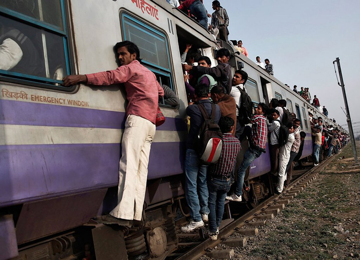 Điều thú vị về những chuyến tàu &#34;điên rồ&#34; ở Ấn Độ - 11