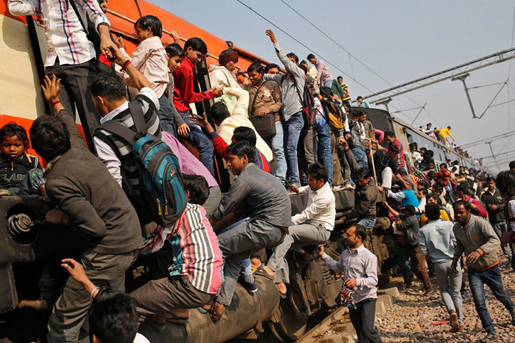 Điều thú vị về những chuyến tàu &#34;điên rồ&#34; ở Ấn Độ - 3