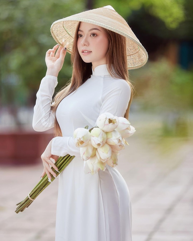 2 cô gái Lạng Sơn mặt xinh, dáng đẹp không phải người nổi tiếng cũng được quan tâm - 7