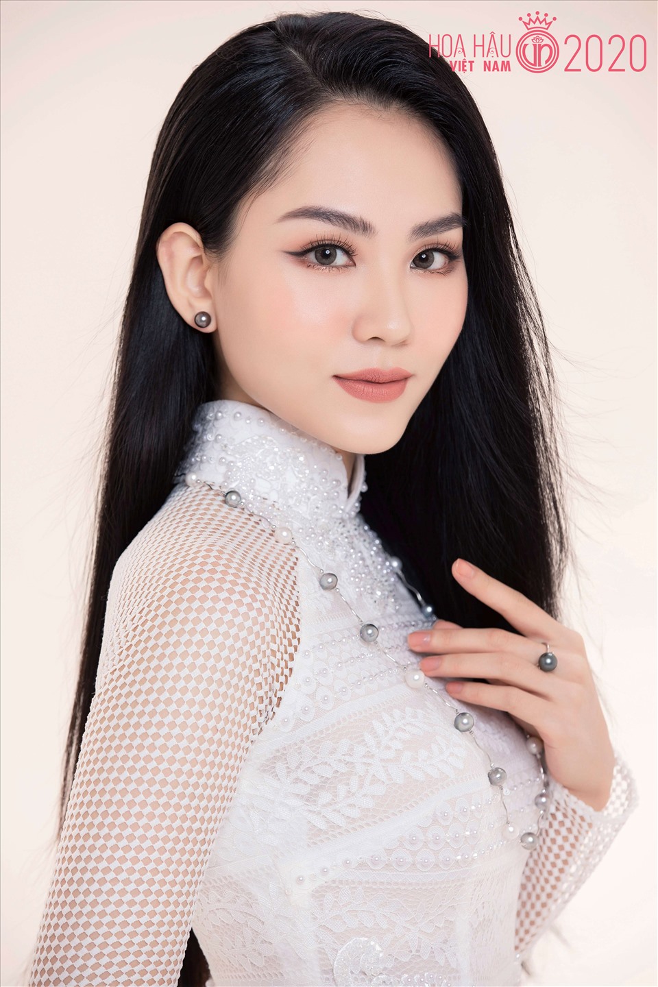 Tân Hoa hậu Thế giới Việt Nam 2022 từng lên tiếng về tin đồn hẹn hò chồng cũ Lệ Quyên - 2