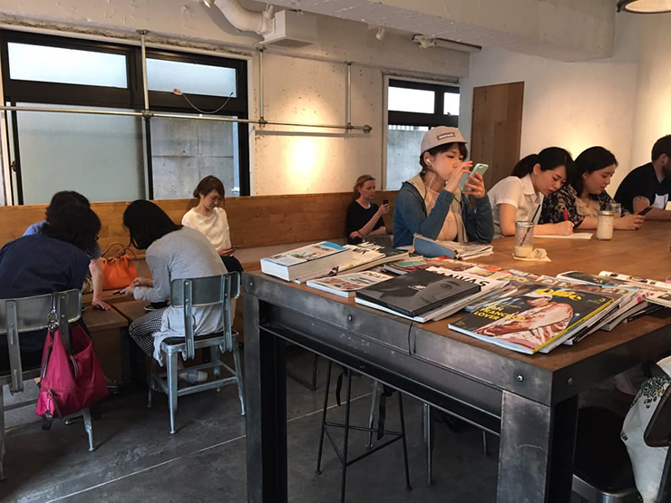 Kinh ngạc trước những quán cafe đầy ấn tượng ở Harajuku, Nhật Bản - 16