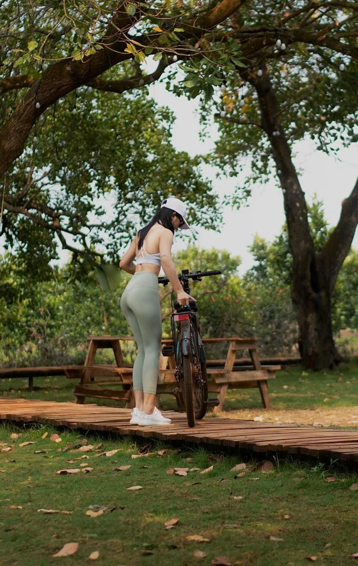 Gymer Vũng Tàu xây dáng vạn người mê, body chuẩn &#34;eo thon gọn hông nảy nở&#34; - 8