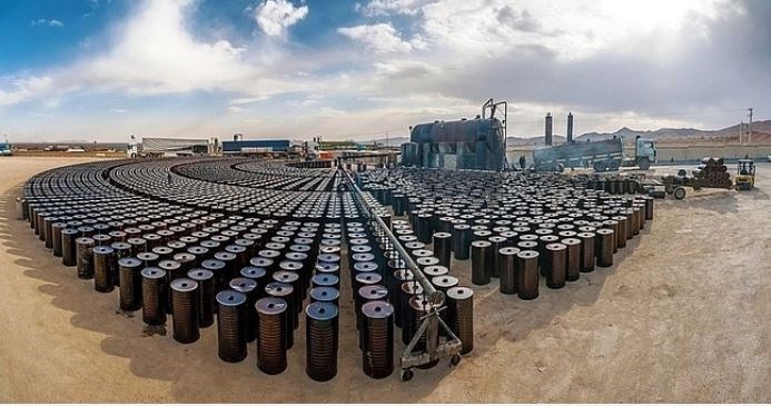 Giá xăng dầu hôm nay 27/8: Tăng mạnh phiên cuối tuần - 1
