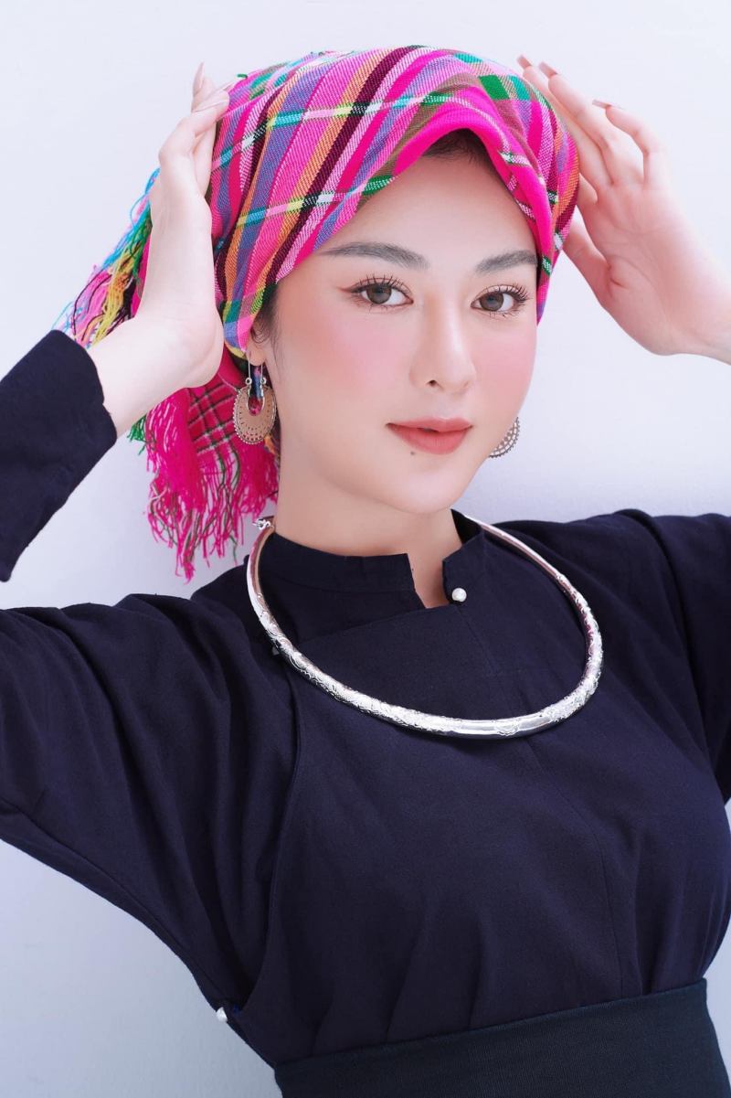 Mỹ nữ dân tộc Tày Hồng Diễm: &#34;Thi hoa hậu để có cơ hội được rèn luyện và trưởng thành&#34; - 1