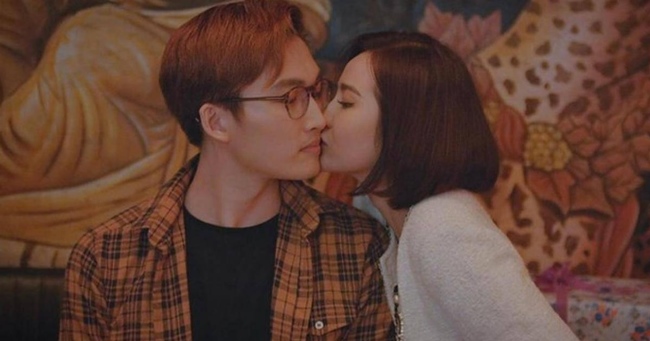3 sếp nữ quá nóng bỏng khiến phi công trẻ yêu say đắm quên lối về trên phim giờ vàng VTV - 17