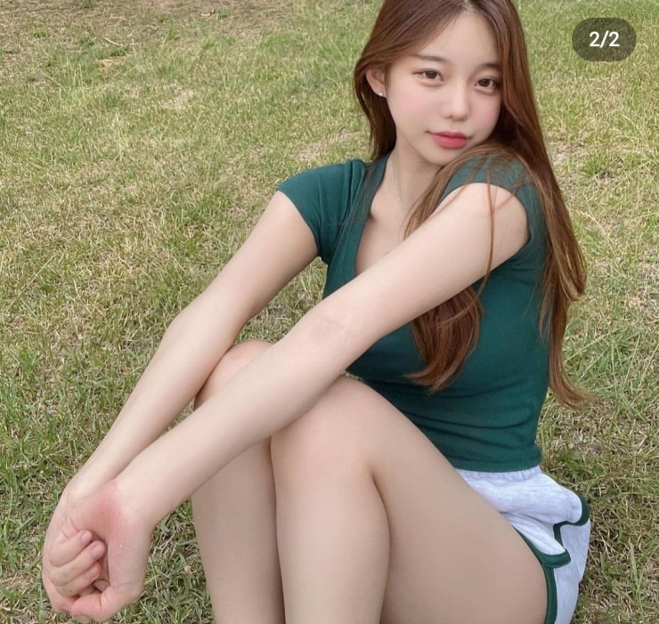 Phái đẹp Hàn Quốc lăng xê kiểu quần "bèo nhèo" - 1