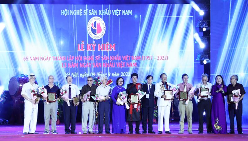 Kỷ niệm 65 năm “Phụng sự Tổ quốc, phục vụ nhân dân” của Hội Nghệ sĩ sân khấu Việt Nam - 5