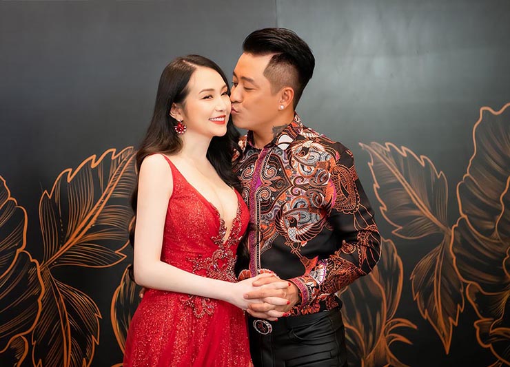 Vợ CEO giàu sụ khiến Tuấn Hưng "chịu trói sớm", body gợi cảm vạn người mê - 1