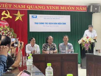 Tin liên hiệp VHNT - Khai mạc trại sáng tác kịch bản phim tại Nha Trang