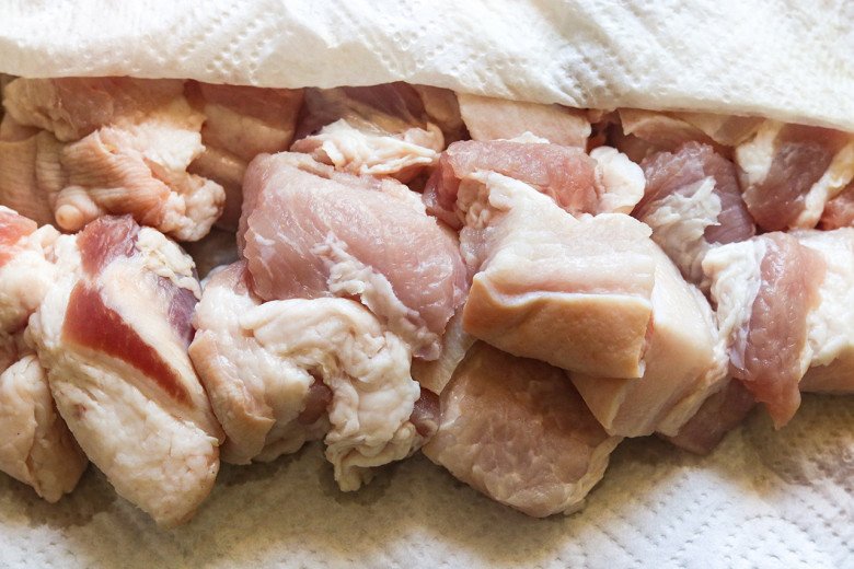 Mát trời làm thịt kho trứng lại thêm vài gia vị kiểu này, ăn xong ai cũng tấm tắc khen - 4