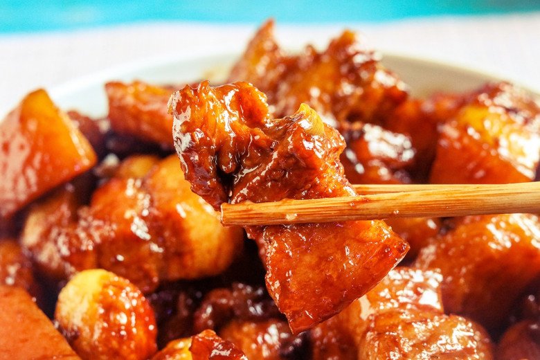 Mát trời làm thịt kho trứng lại thêm vài gia vị kiểu này, ăn xong ai cũng tấm tắc khen - 11