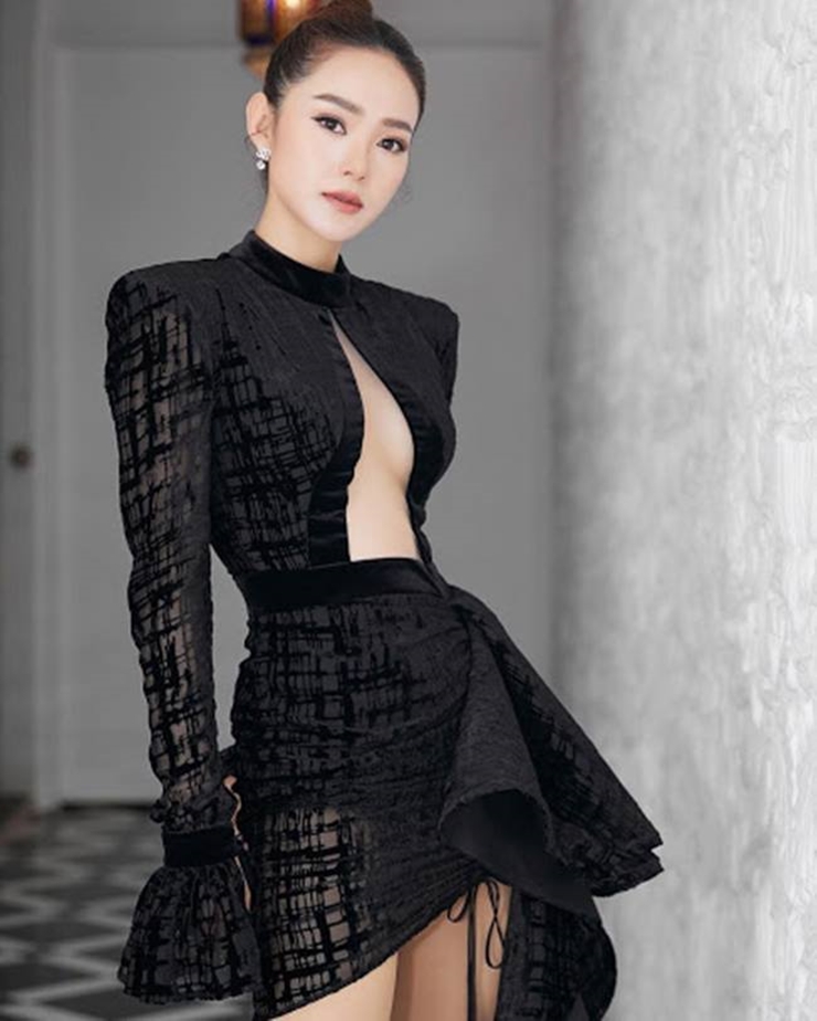 Ninh Dương Lan Ngọc, Midu... gợi cảm bội phần với kiểu váy tôn &#34;điểm vàng&#34; cơ thể - 17