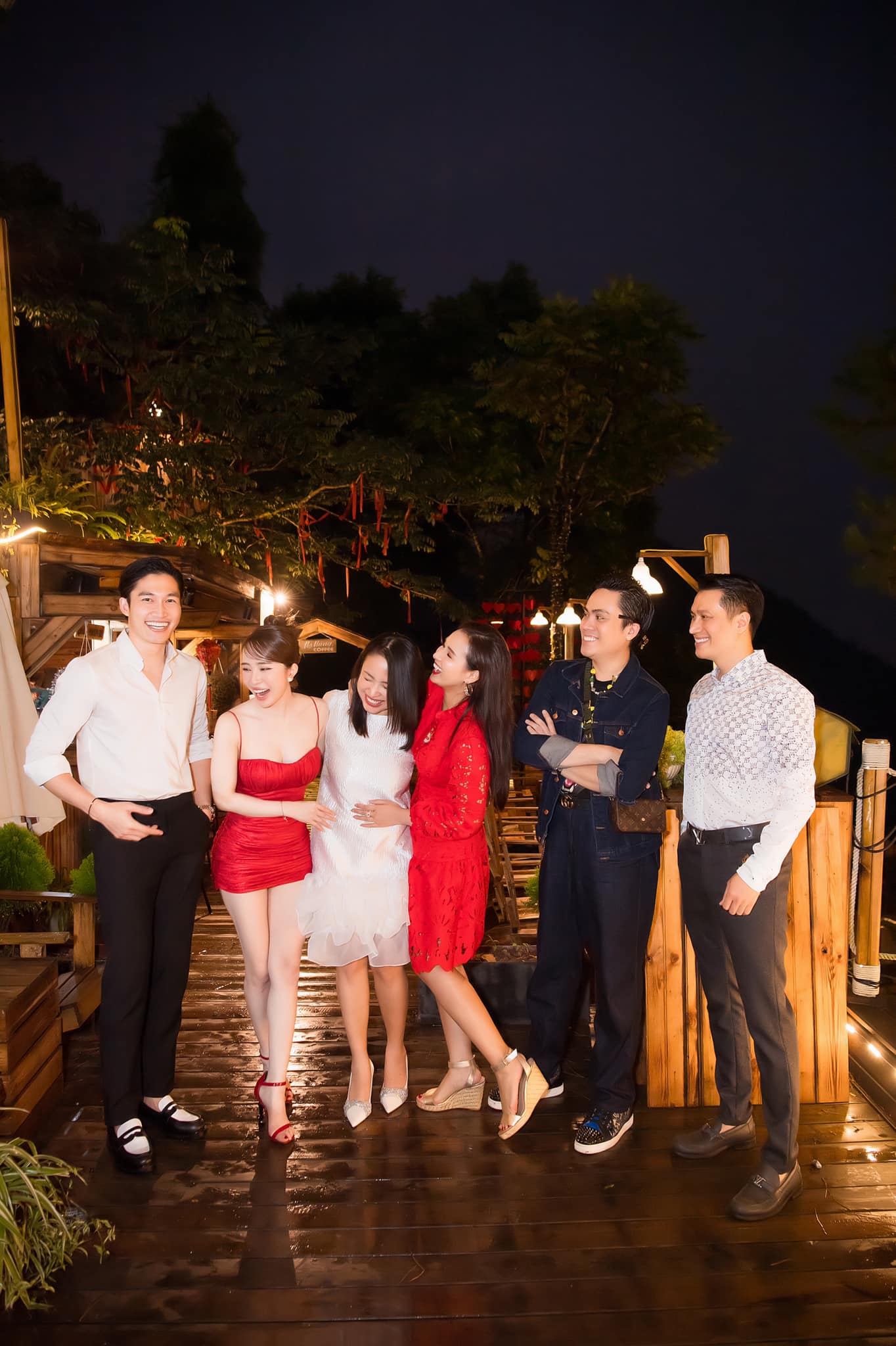 "Tú bà" Quỳnh Nga nổi bật giữa dàn khách mời trong tiệc sinh nhật nhờ váy dáng ôm - 3