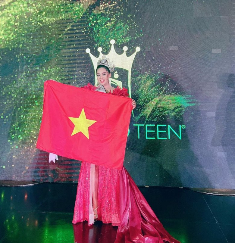 3 bé gái Việt là con lai đăng quang Hoa hậu nhí quốc tế, có bé đẹp hệt Hồ Ngọc Hà - 6