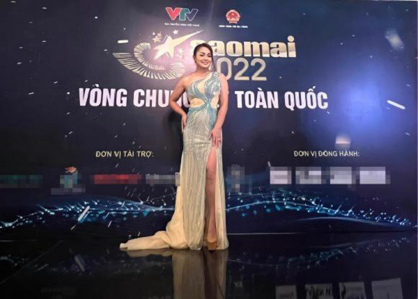Người mũm mĩm với vòng 2 lớn, ca sĩ Ngọc Anh vướng nghi vấn mang thai lần 3 - 4