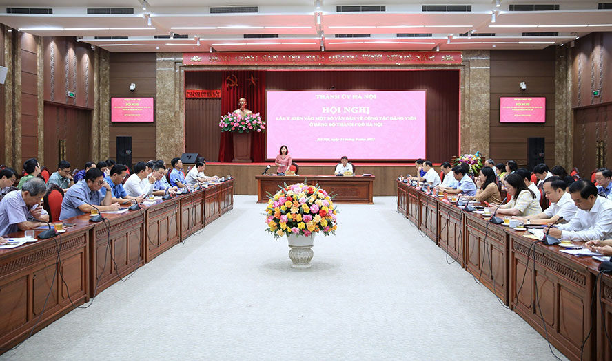 Hà Nội tổ chức lấy ý kiến vào một số văn bản về công tác đảng viên ở Đảng bộ thành phố - 1