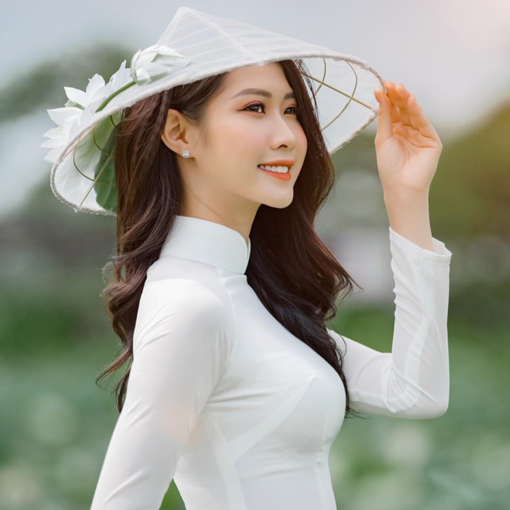 Người đẹp Hà Nội, Hà Nam mặc đồ ôm sát tôn dáng "nổi bần bật" giữa sân bắn cung - 18