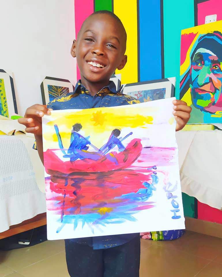 Hình ảnh đẹp trai bụ bẫm của cậu bé châu Phi suy dinh dưỡng từng làm thế giới xót xa - 6