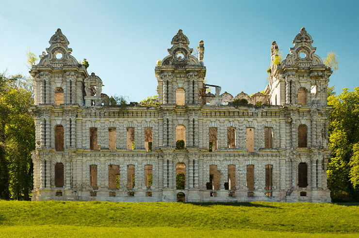 15 lâu đài bỏ hoang đẹp nhất thế giới - 15