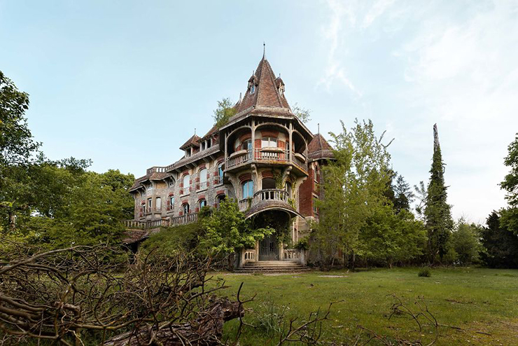 15 lâu đài bỏ hoang đẹp nhất thế giới - 2