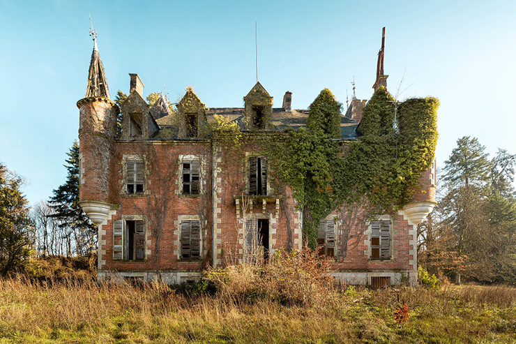 15 lâu đài bỏ hoang đẹp nhất thế giới - 6