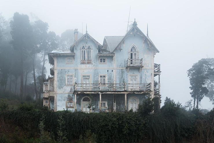 15 lâu đài bỏ hoang đẹp nhất thế giới - 9