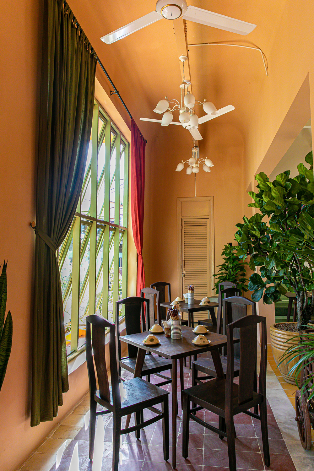 Quán Bụi Bistro & Lounge - nơi nuôi dưỡng những tâm hồn yêu thích ẩm thực truyền thống - 2