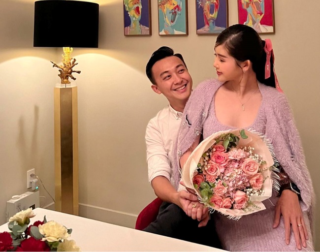 2 nữ giảng viên đại học Việt vừa đẹp vừa giàu nhưng đường tình duyên trái ngược - 1