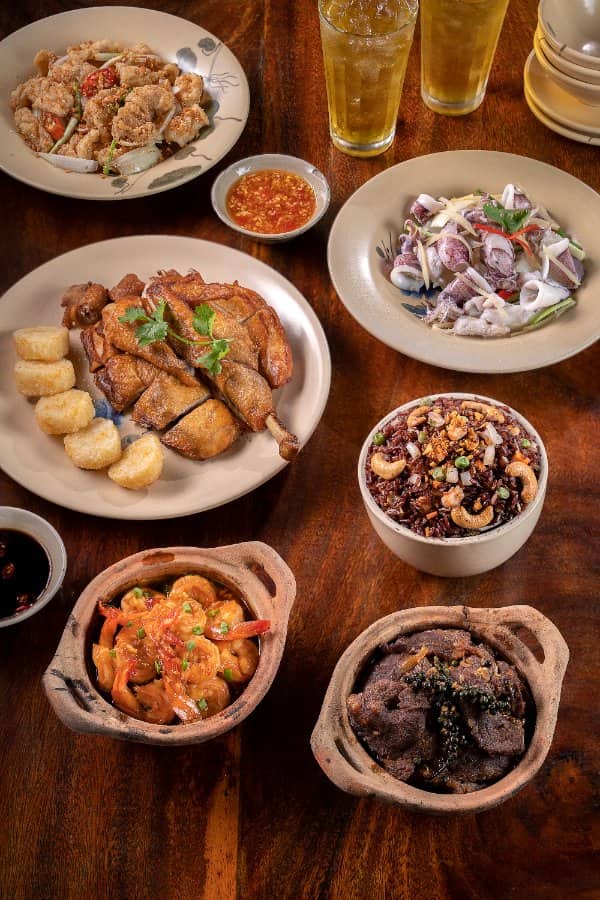 Quán Bụi Bistro & Lounge - nơi nuôi dưỡng những tâm hồn yêu thích ẩm thực truyền thống - 6