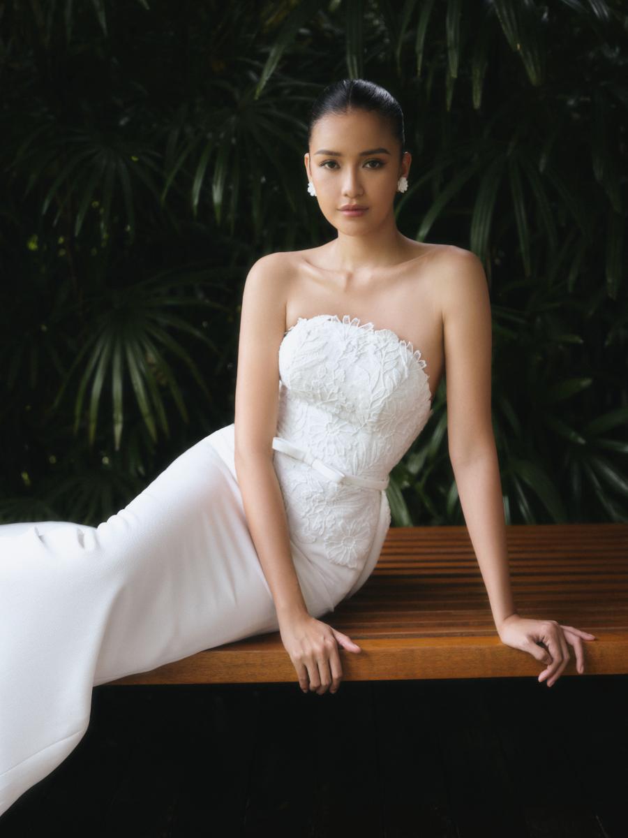Hoa hậu Ngọc Châu kiêu sa trong váy cưới của Lê Thanh Hòa - 2