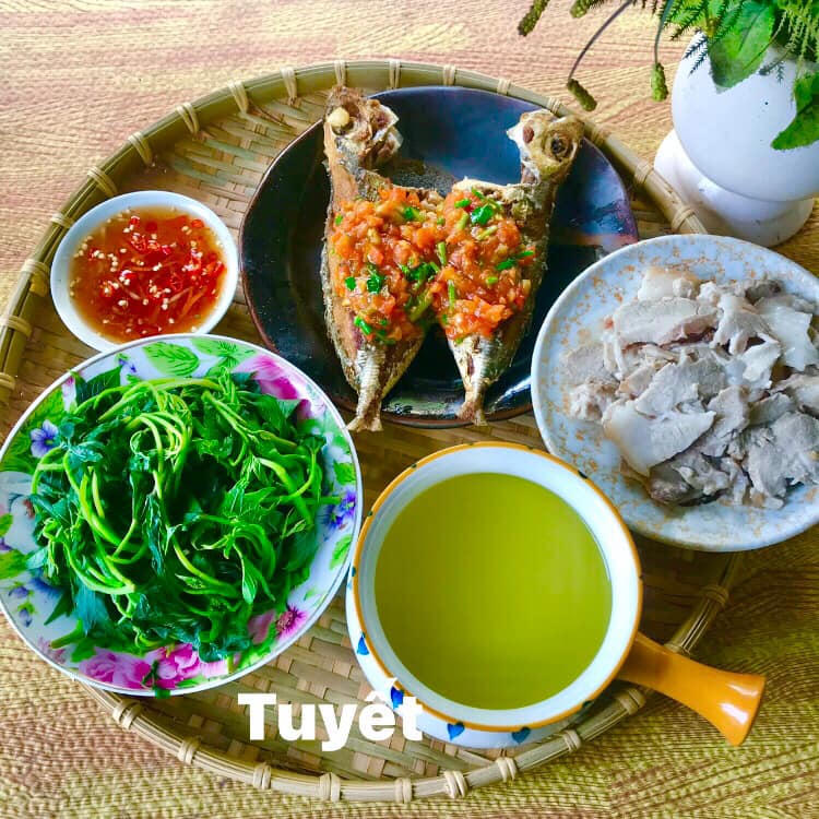Mẹ đảm miền Tây khoe cơm nhà dân dã, dân mạng thi nhau &#34;mình thích ăn thế này!&#34; - 14
