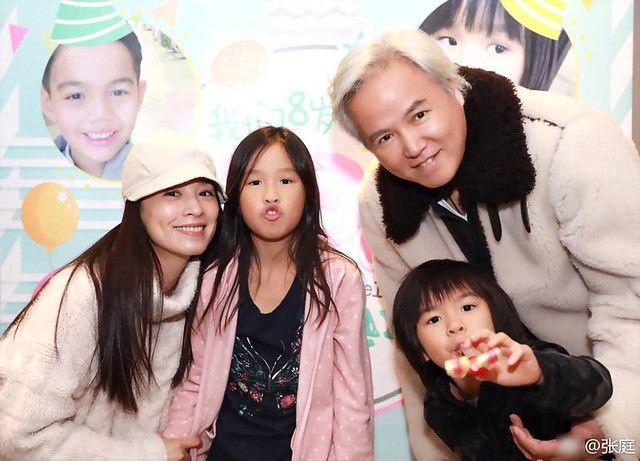 Mỹ nhân Trương Đình khổ sở vì con gái bị chê "mẹ công con quạ", nay ái nữ thay đổi nhận không ra - 1