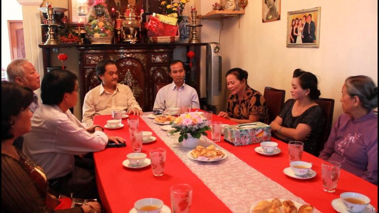 Đêm tân hôn vừa sửa soạn chồng lại đưa ra yêu cầu vô lý, tôi bỏ đi ngay trong đêm mưa - 1
