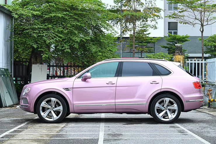 Hàng hiếm Bentley Bentayga màu Passion Pink tại Việt Nam được chào bán “giá rẻ” - 6