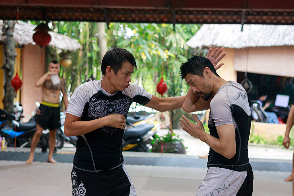 Ngôi sao võ thuật Johnny Trí Nguyễn hé lộ cuộc sống hiện tại khiến nhiều người bất ngờ - 4