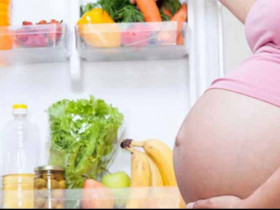 Mẹ bầu ăn 8 loại quả giàu canxi giúp thai nhi chân dài miên man từ trong bụng