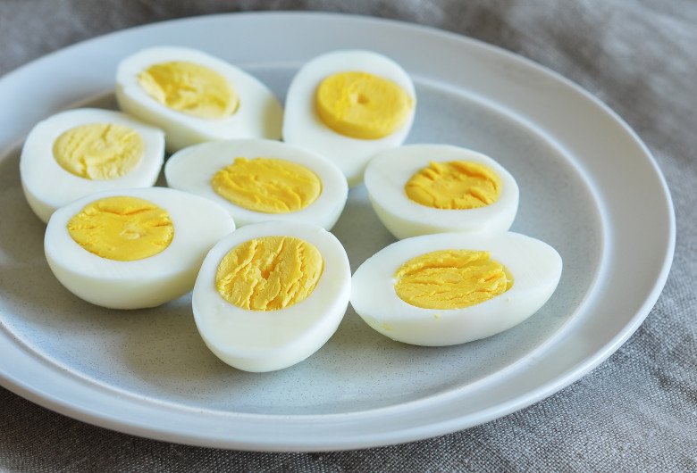Luộc trứng đừng dại cho ngay vào nồi, nhớ làm điều này trước trứng không nứt lại dễ bóc vỏ - 3